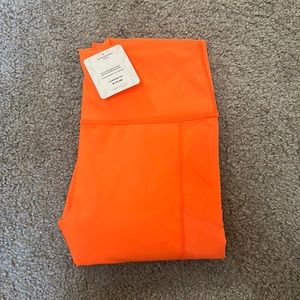 Fabletics “On-The-Go High-Waisted Legging” Size: Medium